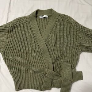 Zara green size medium sweater